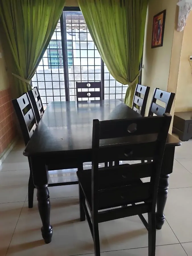 בית נופש Malacca Roemahkoe Holidayhome מלזיה
